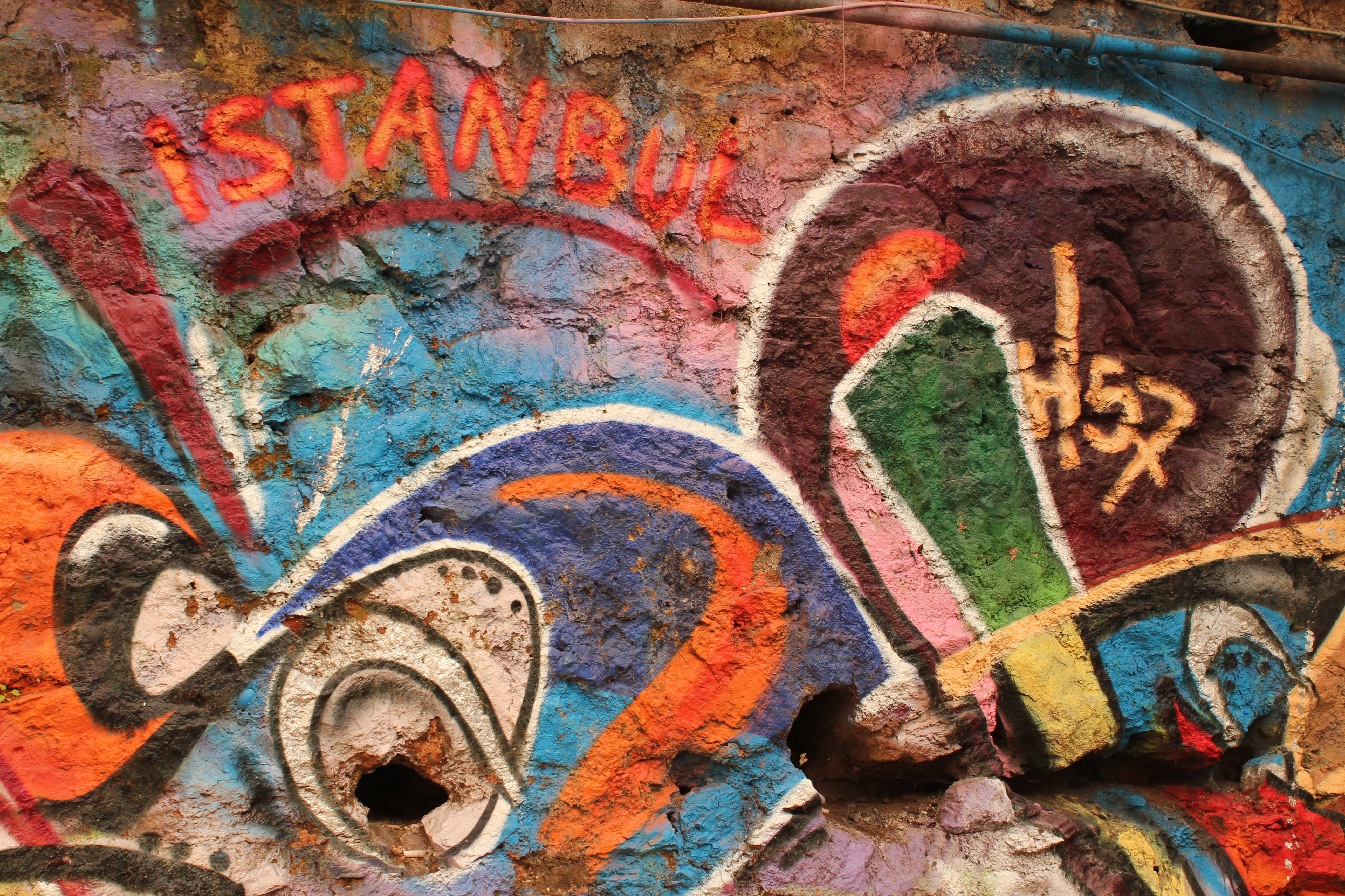 Graffiti; Istanbul, Turkey; 2013